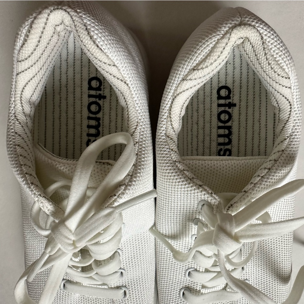ATOMS // model 000 - Picture 4 of 8
